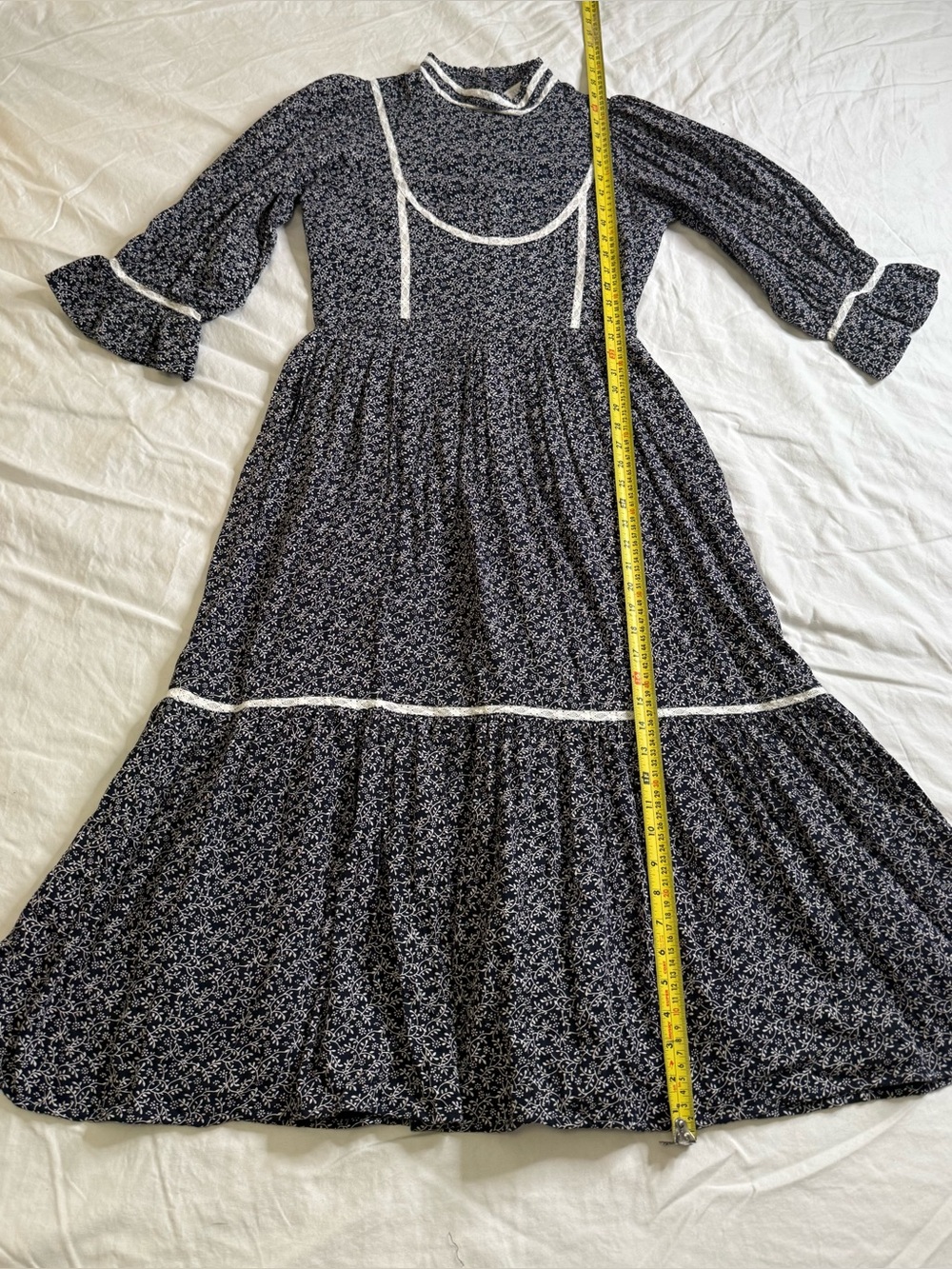 Meadows NWT Prairie Midi Dress Navy Floral Lace Cottagecore Romantic US 8 - Picture 8 of 13